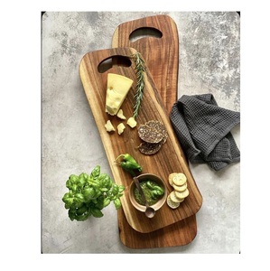 Planche à découper rectangulaire en bois d'olivier avec poignée et trou de suspension, non toxique, durable, passe au lave-vaisselle, planche à découper et à servir - Product Image 3