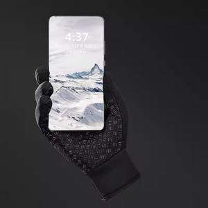 Gants de ski chauffants isolés imperméables à 3 doigts pour le bureau et l'hiver, compatibles écran tactile, fermeture à cordon, en polyester - Product Image 3