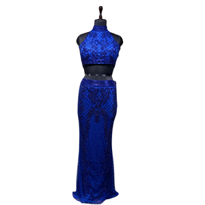 Conjunto de Vestido de Noche Azul Rey de Lujo con Cuentas Hechas a Mano para Mujer |   Elegante Top Corto sin Mangas con Cuello Halter y Vestido Largo para Fiesta o Boda - Product Image 4