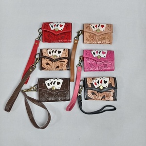 Monedero Mini Creativo de Cuero Genuino Hecho a Mano 2026, Color Rojo, Diseño con Patrón de Ases de Cartas, Correa Individual, para Mujer - Product Image 4