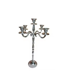 Candélabre traditionnel argenté de 16 pouces à 5 bougies avec gouttes de cristal, décoration de centre de table de mariage de forme traditionnelle - Product Image 2