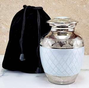 Urne funéraire en métal de style antique de haute qualité pour cendres humaines adultes, finition premium, fournitures funéraires commémoratives aux meilleurs prix - Product Image 1