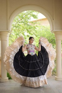 LAMOUNT Lehenga Choli Tradicional de Seda y Algodón Color Negro para Mujer, Estilo India Pakistán, Secado Rápido, Ideal para Navratri - Product Image 3