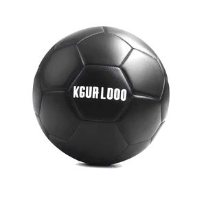 Ballons de football personnalisés en promotion – Disponibles dans toutes les couleurs et tailles, avec logo et design sur mesure – Ballons de football pour sports de plein air - Product Image 3