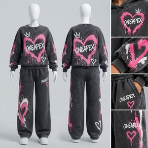 Conjunto Deportivo de Sudadera y Pantalones Anchos con Estampado de Corazón en Grafiti Negro y Rosa para Mujer, Ropa Casual de Calle, Dos Piezas - Product Image 3