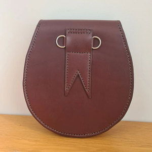 Vente chaude : Sporran en cuir végétalien marron uni, idéal pour les tenues traditionnelles écossaises des Highlands – Fournisseur direct usine - Product Image 6