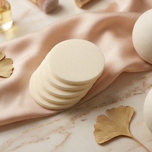 ฟองน้ำแต่งหน้าทรงกลมสีขาว 5.3 ซม. ยี่ห้อ K-ESSENTIALS สำหรับลงรองพื้นและแป้ง - Product Image 4