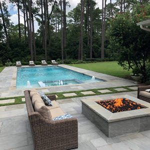 Carreaux de grès gris Kandla GROCON – Découpés sur mesure pour les patios, les cuisines extérieures et les espaces extérieurs - Product Image 1