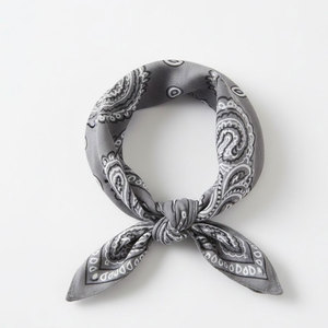 Bandana décoratif unisexe, foulard carré à imprimé géométrique vibrant pour des déclarations de mode modernes et un style créatif - Product Image 6
