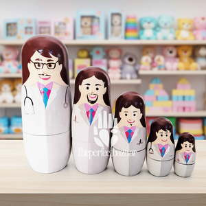 ชุดตุ๊กตาไม้หมอแบบซ้อนกันได้ 5 ตัว จาก The Perfect Bazaar - Product Image 3