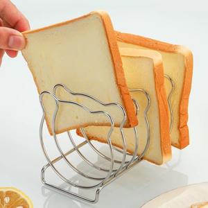 ที่วางขนมปังสแตนเลสแบบทันสมัย ช่วยให้ขนมปังตั้งตรงด้วยการไหลเวียนของอากาศ ทนทานและใช้งานได้หลากหลายสำหรับขนมปังกรอบ - Product Image 5
