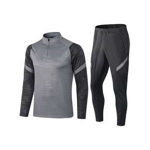 Ensemble de survêtement de football teint en pièce de haute qualité pour l'automne, respirant, pour l'entraînement et le jogging, avec logo personnalisé, léger, pour hommes - Product Image 5