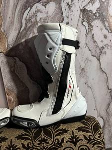 Bottes de moto pour homme, blanches et grises, mi-mollet, fermeture éclair, dessus en cuir véritable, doublure en peluche, semelle intermédiaire en EVA, semelle extérieure en caoutchouc, imperméables - Product Image 4