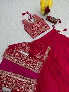 Conjunto Tradicional de Lehenga, Blusa y Koti con Bordado de Hilo, Lehenga de Tela Premium con Bordado a Mano Detallado para Fiestas y Bodas - Product Image 6
