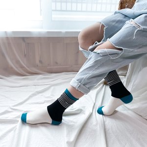 Chaussettes rayées pour femmes, mode coréenne, en coton peigné de qualité supérieure - Product Image 5