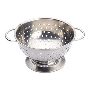 Reliable quality stainless steel colander durable structure makes it suitable for both indoor and outdoor cooking - Product Image 5