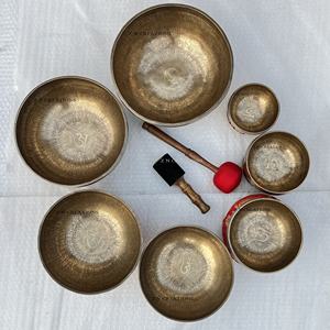 High Quality Handmade <b>Bronze</b> Singing Bowl Customized Tibetan Alloy Metal Meditation Sound Bowl Hand hammered Manufacturer - Product Image 5