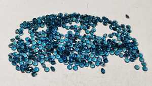 Lot de pierres précieuses naturelles de topaze bleue de Londres de qualité AAA, 4 mm, rondes, facettées, taillées en briliant, calibrées, pour bijoux - Product Image 3