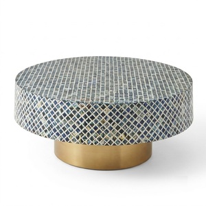 Table basse ronde élégante avec incrustation d'os, motif géométrique bleu, table de salon de luxe avec base en laiton - Product Image 5