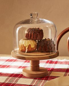 Support à gâteau en bois élégant avec couvercle en verre pour une présentation et une décoration haut de gamme des desserts lors de réceptions de mariage - Product Image 5
