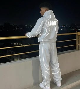 Ensemble coupe-vent unisexe OEM 2 pièces pour l'hiver : veste courte et short, avec logo personnalisé, blocs de couleur et passepoil réfléchissant, vêtements de sport - Product Image 5