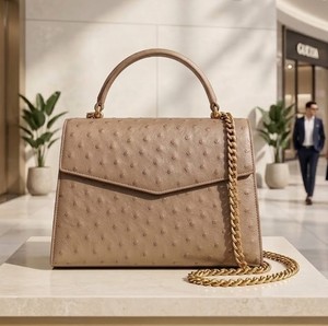 Bolso de Mano Portátil de Cuero Genuino para Mujer, Diseño Clásico Vintage Personalizado con Detalles en Piel de Avestruz Beige, con Bolsillo Desmontable para Teléfono Celular - Product Image 1