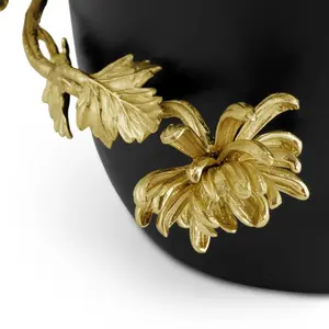 Jarrón alto de metal hecho a mano para exhibición en interiores, jarrón de metal de lujo contemporáneo para decoración del hogar. - Product Image 3