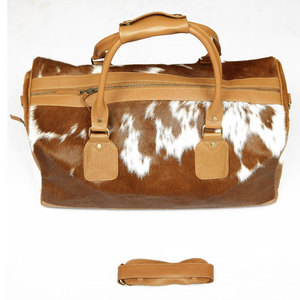 Bolsas de Viaje Personalizadas de Alta Calidad en Cuero Genuino, Tamaño XL para Hombres y Mujeres, Estilo de Diseñador - Product Image 3