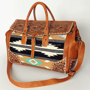 Style occidental tendance en cuir véritable Duffel Aztec Southwest Weekender Travel Duffle Luxury Weekender Duffle - Product Image 5