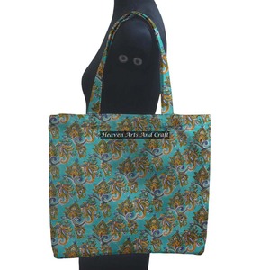 Fabriqué à la main femmes grand coton carré fourre-tout sac à bandoulière élégant bloc impression sac de voyage élégant Floral - Product Image 1