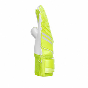 Gants de gardien de but de football multi-tailles pour l'extérieur, avec fixation sécurisée du poignet, protection respirante des doigts et rembourrage résistant aux chocs - Product Image 4