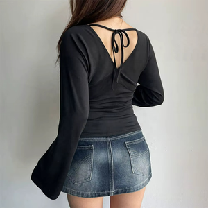 เสื้อเชิ้ตแขนยาวทรงวีคอเซ็กซี่สำหรับผู้หญิงสไตล์ Y2K พร้อมเชือกผูกด้านหลังและลูกไม้ - Product Image 1