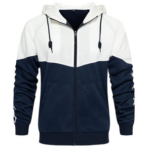 Conjunto deportivo para hombre hecho de tela suave y transpirable, ideal para entrenamiento físico, correr, viajar y uso diario relajado. - Product Image 5