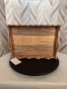 Plateau à bijoux rectangulaire en bois, bord ondulé, design sculpté, finition polie, passe au lave-vaisselle, grande capacité, style minimaliste pour table - Product Image 3