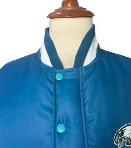 C'est une veste bomber universitaire Aeropostale Philadelphia Eagles en bleu et blanc. - Product Image 6
