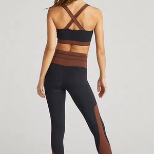 Conjunto de Yoga para Mujer de Material Transpirable, Suave y Duradero, Estilo Único, Calidad Premium, Precio Bajo, de Alexandria Industries - Product Image 6