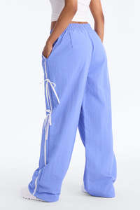 Pantalon de jogging décontracté pour femme à jambe large avec nœud latéral et taille élastique, style streetwear - Product Image 3