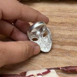 Anillo de Latón con Diseño de Calavera Gótica para Hombre, Acabado Plateado, Estilo Punk, Venta al por Mayor - Product Image 2