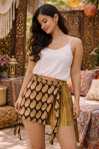 กางเกงขาสั้นผ้าฝ้ายพิมพ์ลายเพสลีย์สำหรับผู้หญิง เอวสูง สวมใส่สบายๆ ในช่วงฤดูร้อน เหมาะสำหรับใส่ไปเที่ยวชายหาดหรือรีสอร์ท มีเชือกผูกปรับได้ น้ำหนักเบา - Product Image 2