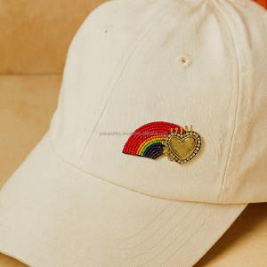 เข็มกลัดรูปหัวใจสีรุ้งประดับลูกปัดโลหะผสมชุบเงิน ปักด้วยลูกปัดเม็ดเล็ก สำหรับติดเสื้อแจ็คเก็ต กระเป๋า รับสั่งทำขายส่ง - Product Image 3