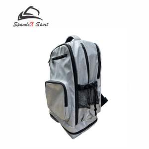 กระเป๋าแฟชั่นเด็กผู้หญิงแบบมีกลิตเตอร์ โพลีเอสเตอร์ 100% ดีไซน์โดดเด่น กระเป๋าสำหรับงานปาร์ตี้และนักเต้น  รับทำโลโก้ตามสั่ง ผลิตจากโพลีเอสเตอร์โดยผู้ผลิต - Product Image 6