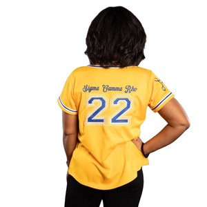 Camiseta de Béisbol Sigma Gamma Rho para Mujer, Amarilla y Azul, con Botones, Estilo Casual Deportivo, Corte Premium - Product Image 3