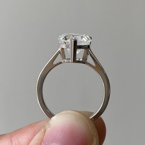 Bague de fiançailles solitaire de luxe en diamant de laboratoire taille cœur en platine VVS, certifiée IGI, bijoux fins haut de gamme, cadeau romantique - Product Image 3