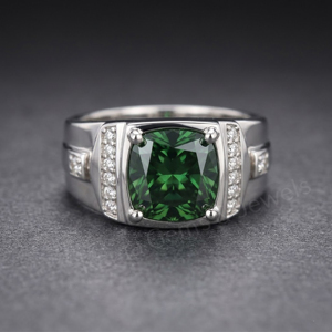 Anillo de hombre de plata de ley 925 con cuarzo verde y detalles de diamantes en pavé, engaste de garras, diseño geométrico clásico, unisex. - Product Image 1