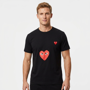 T-Shirt Nera da Uomo a Maniche Corte <span class=keywords><strong>con</strong></span> Stampa <span class=keywords><strong>Cuore</strong></span> <span class=keywords><strong>Rosso</strong></span>, Vestibilità Regolare Casual, Collo Tondo in Jersey di Cotone - Product Image 4