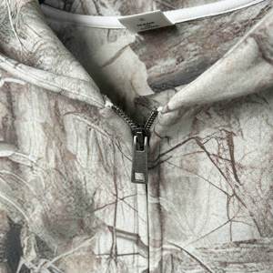 Sudadera con Capucha de Camuflaje de una Pieza, a la Moda, Personalizada, Extra Grande, 100% Algodón, Invierno, Patrón RealTree, Ropa Urbana, Logotipo Personalizado - Product Image 4