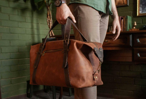 Elegante Bolsa de Viaje de Cuero Marrón Genuino de Lujo para Hombres y Mujeres, para Viajes, Oficina y Estancias Nocturnas - Product Image 3