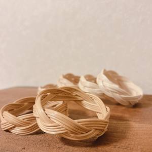 Pulseras de moda para mujer, accesorios sostenibles, brazaletes de mimbre tejido. - Product Image 3