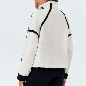 Sweat-shirt en polaire sherpa pour femme, décontracté, hiver, avec logo sur le devant, chaud et confortable, idéal pour se détendre - Product Image 5
