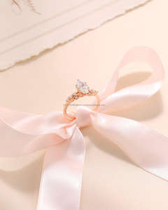 Anillo de Compromiso/Boda de Oro Amarillo de 14k con Diamante Tallado Cultivado en Laboratorio IGI/GIA, Anillos Finos Unisex para Fiestas de Aniversario - Product Image 3